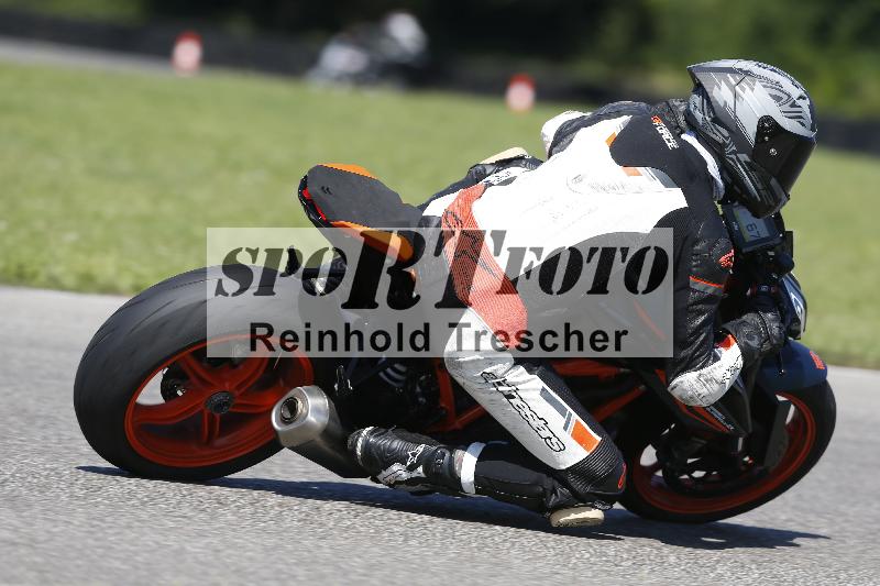 /Archiv-2024/56 10.08.2024 Plüss Moto Sport ADR/Freies Fahren/unklar